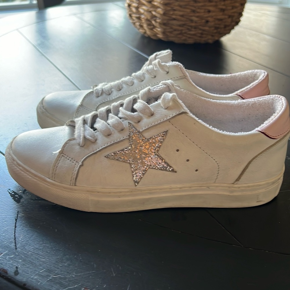 Steve Madden sneakers
